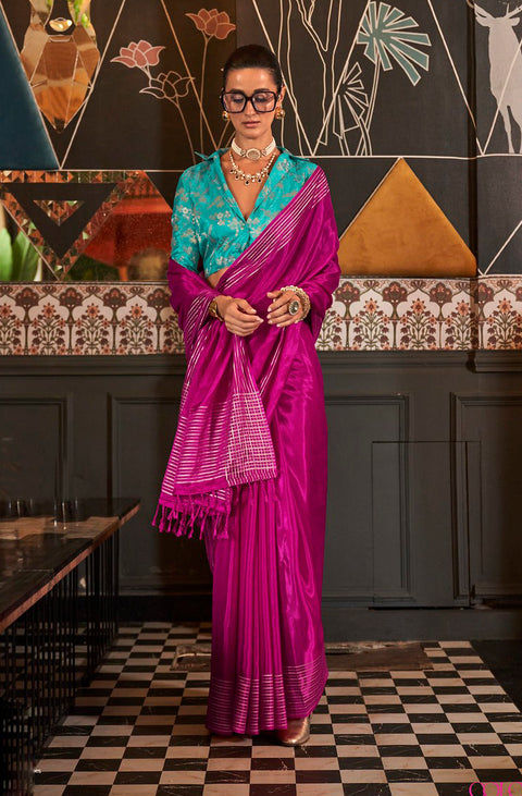 Discover Magenta Hand Woven Viscose Silk Saree